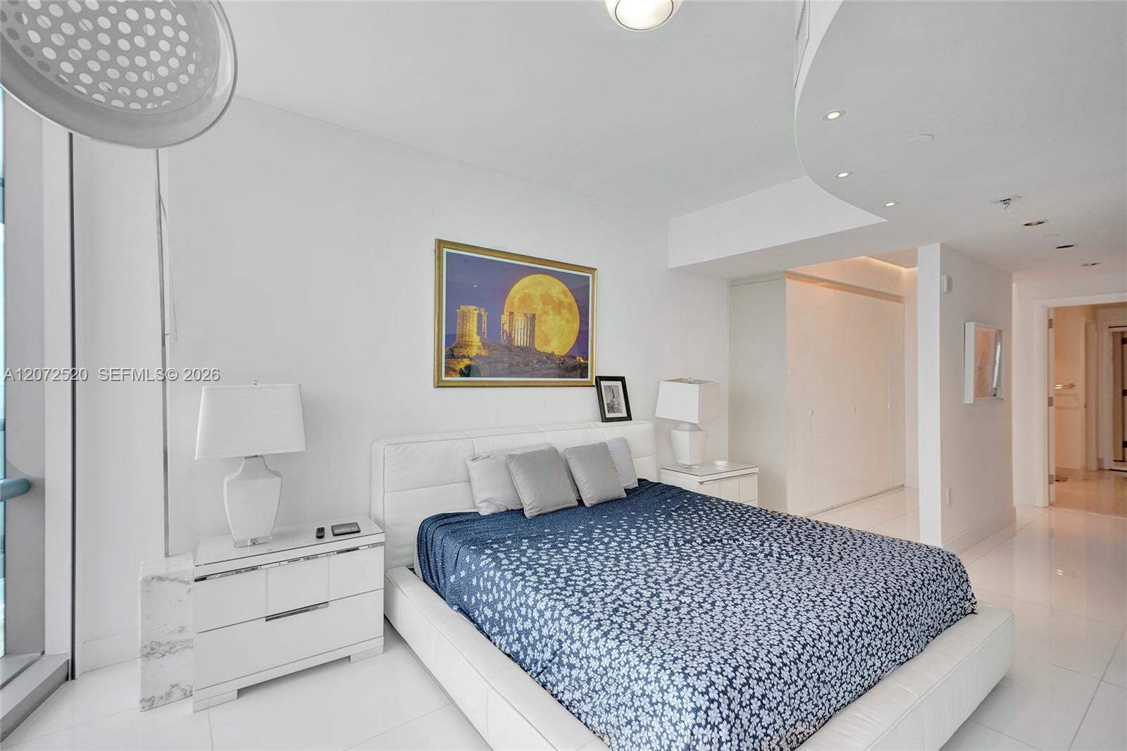 17121 Collins Avenue gallery image #6