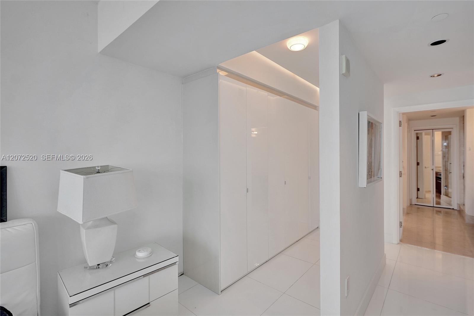 17121 Collins Avenue gallery image #9