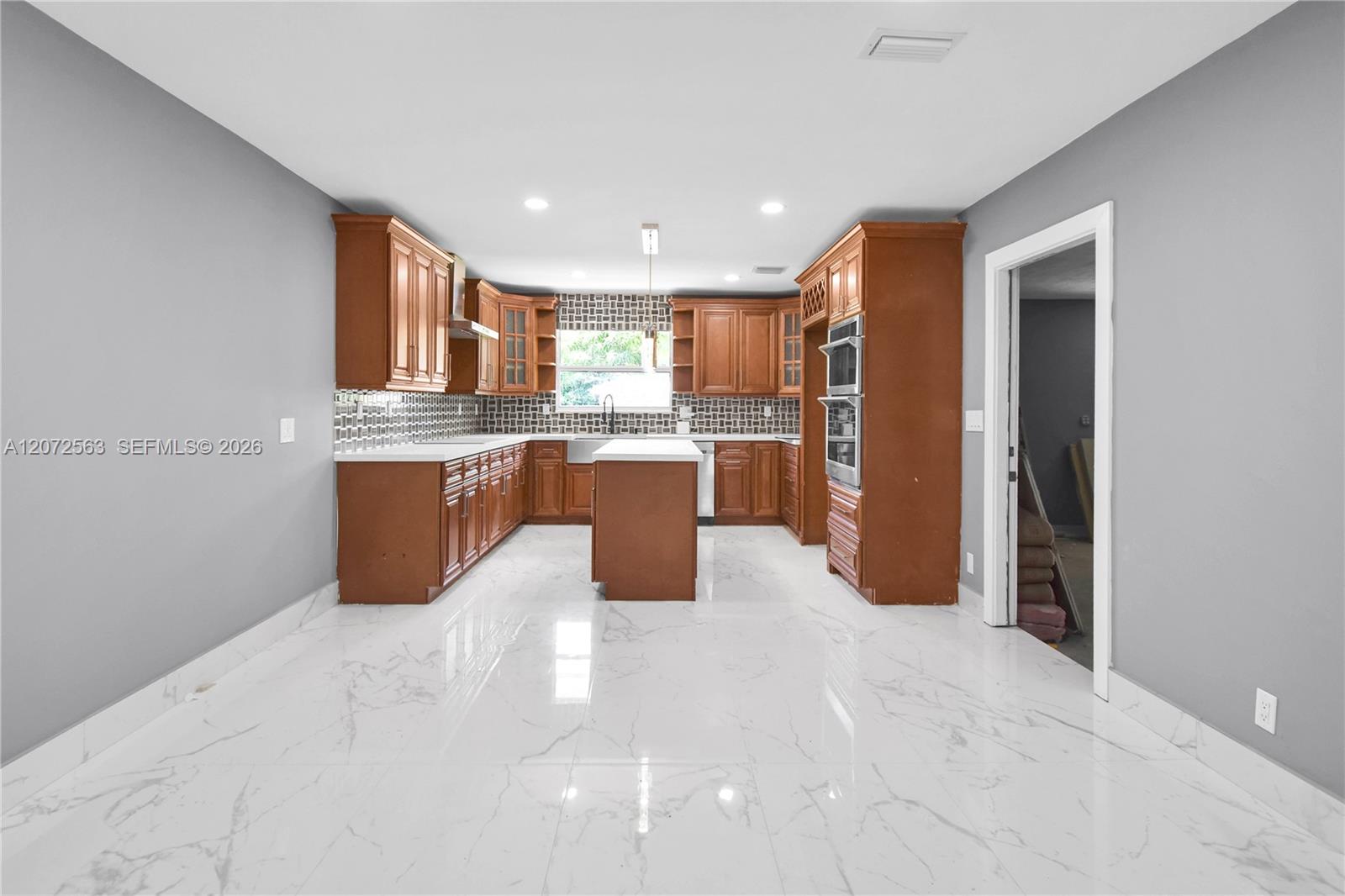 18200 SW 48th Street
