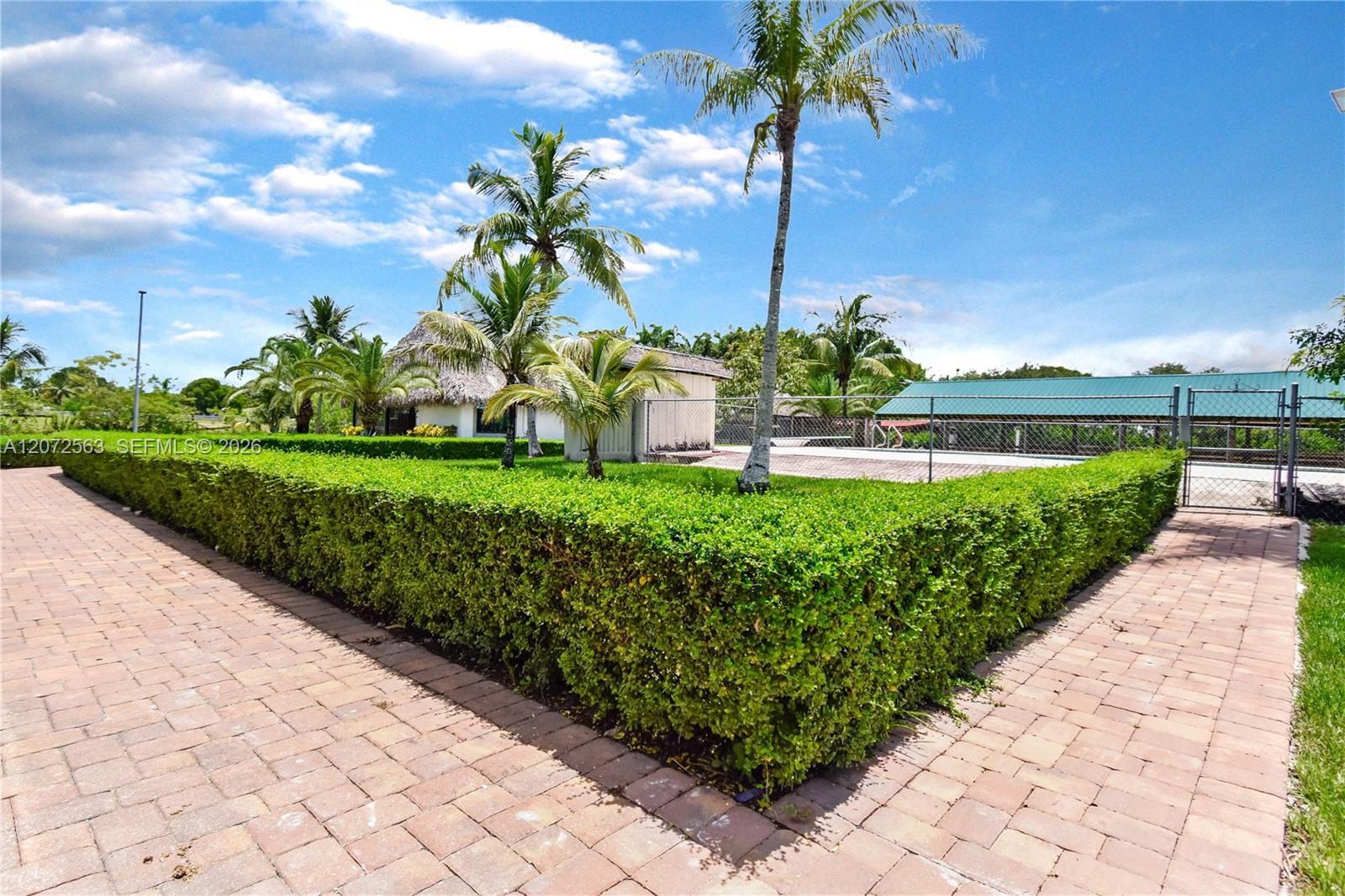 18200 SW 48th Street