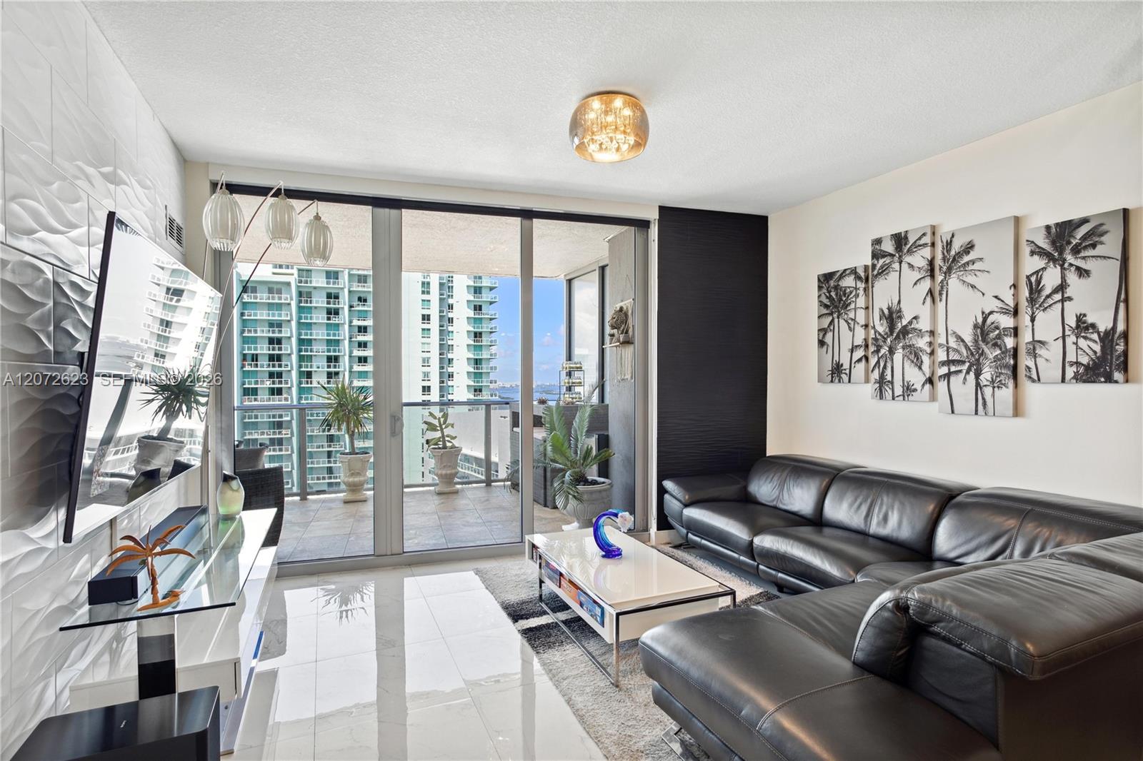 488 NE 18th Street