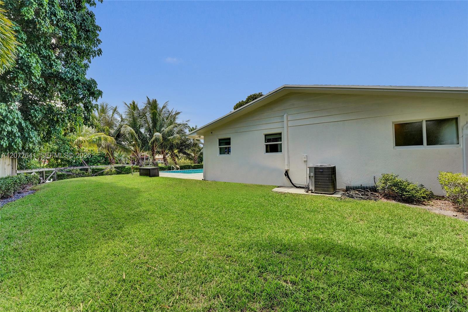 10880 SW 25th Street