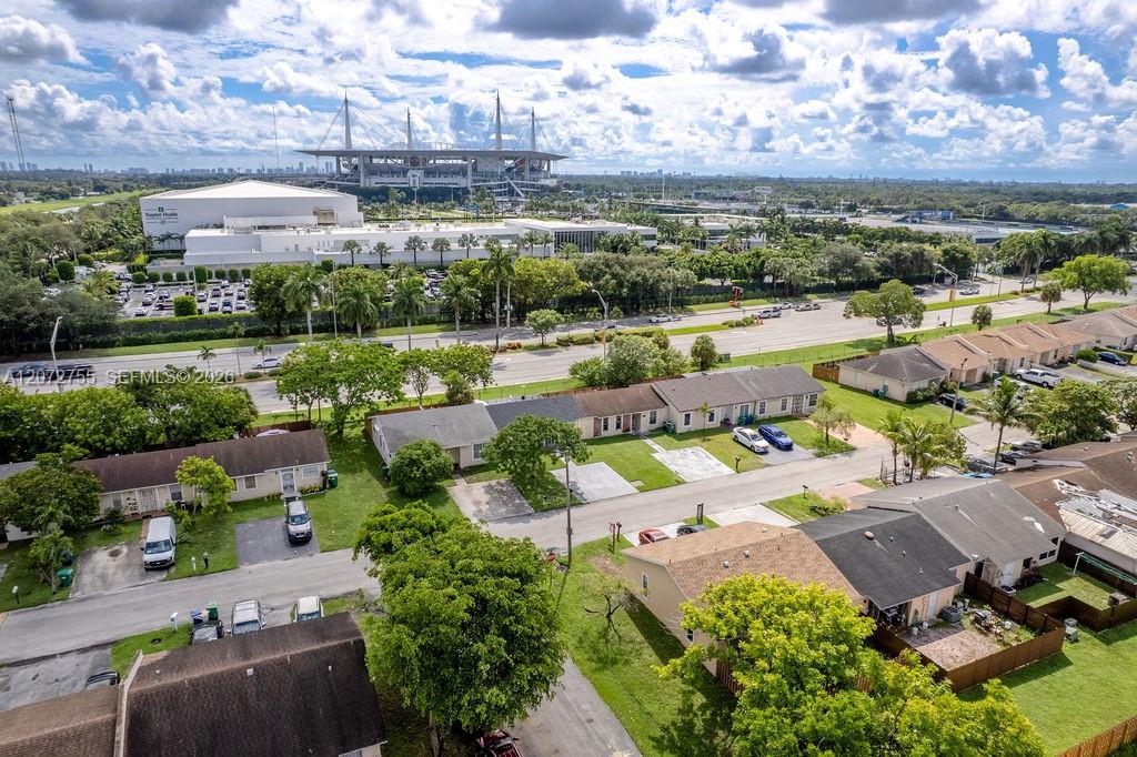 20404 NW 27th Court