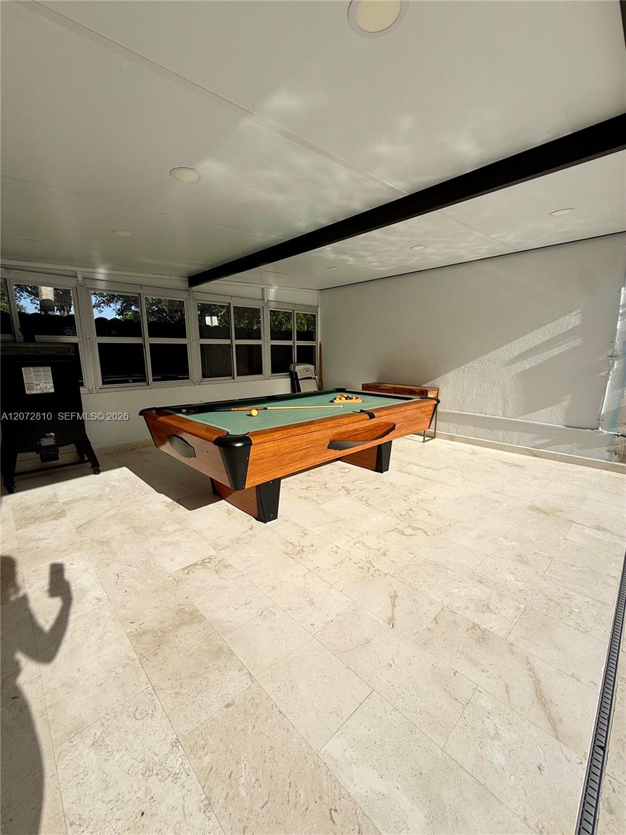 6901 S Miami Lakeway
