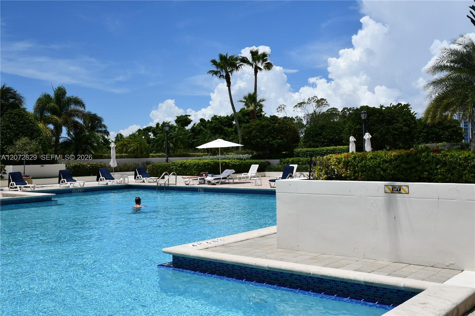 1000 E Island Boulevard