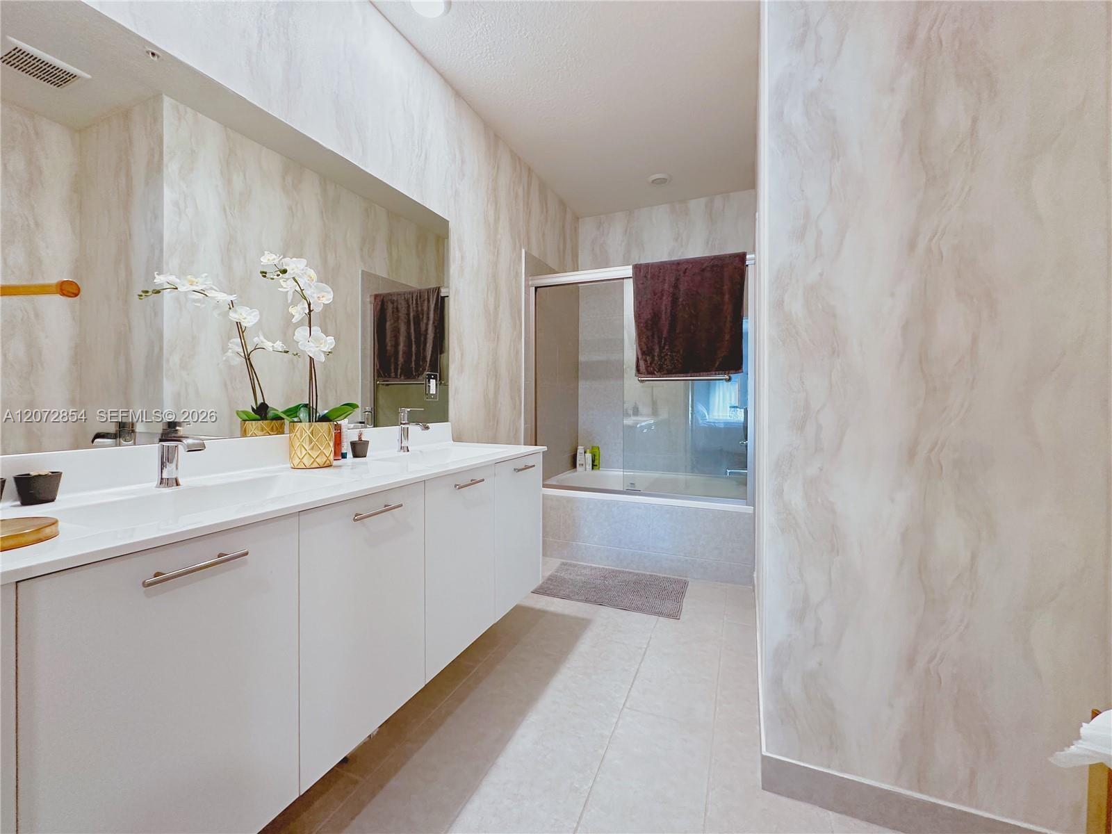 8167 NW 41st Street