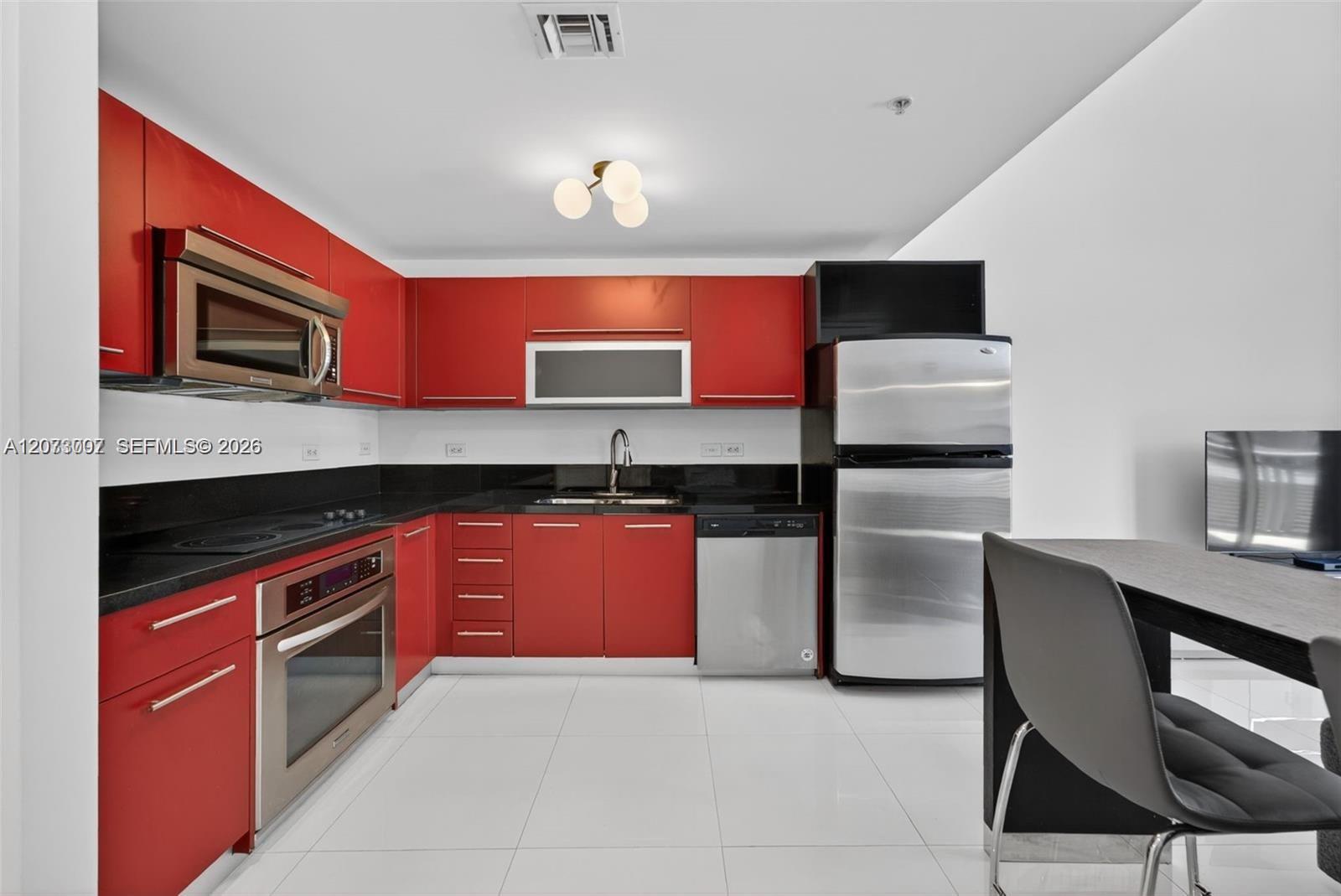 253 NE 2nd Street