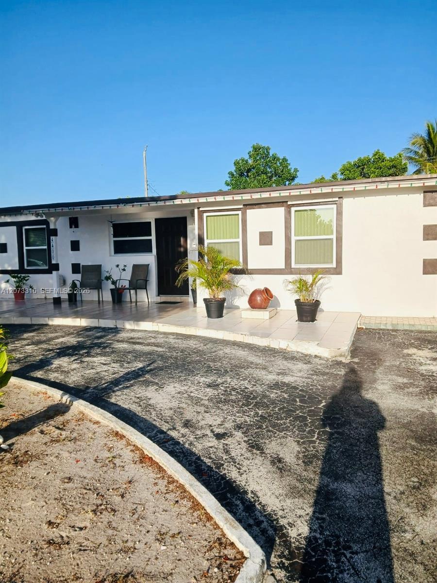 4400 SW 112th Place