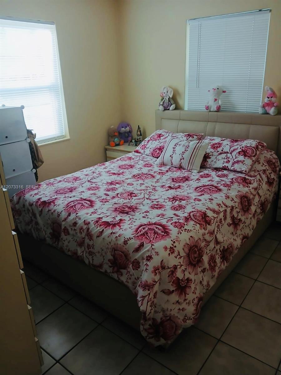 4400 SW 112th Place