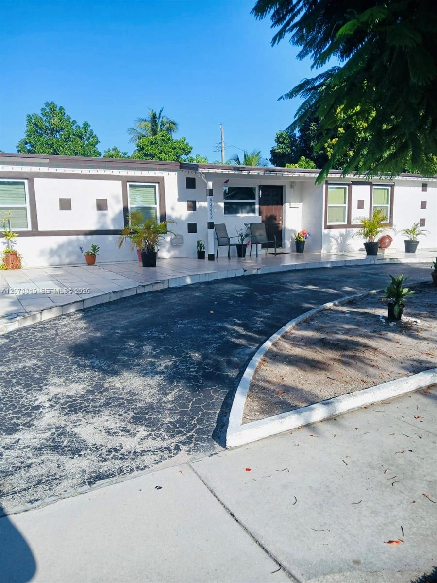 4400 SW 112th Place
