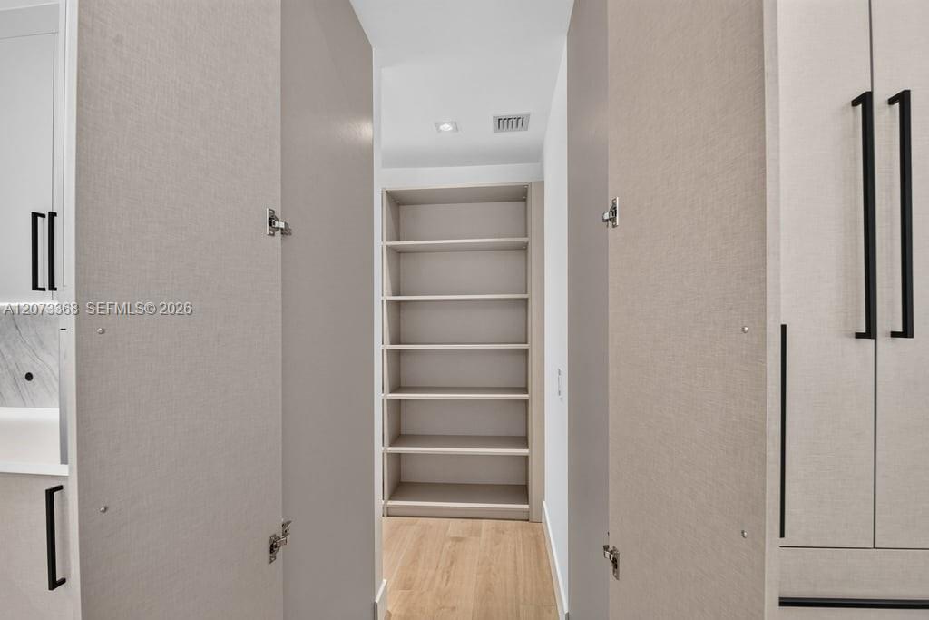 2802 SW 5th Street gallery image #22