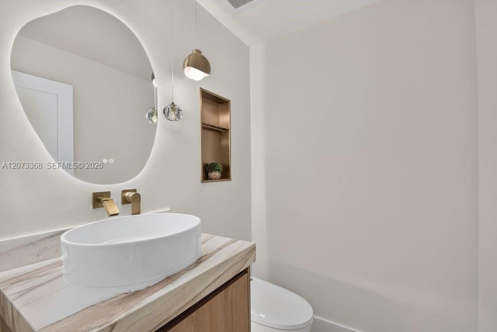 2802 SW 5th Street gallery image #38