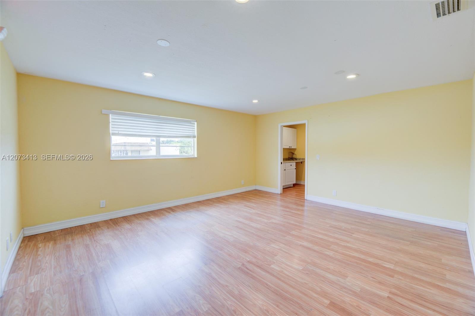 359 10th Street