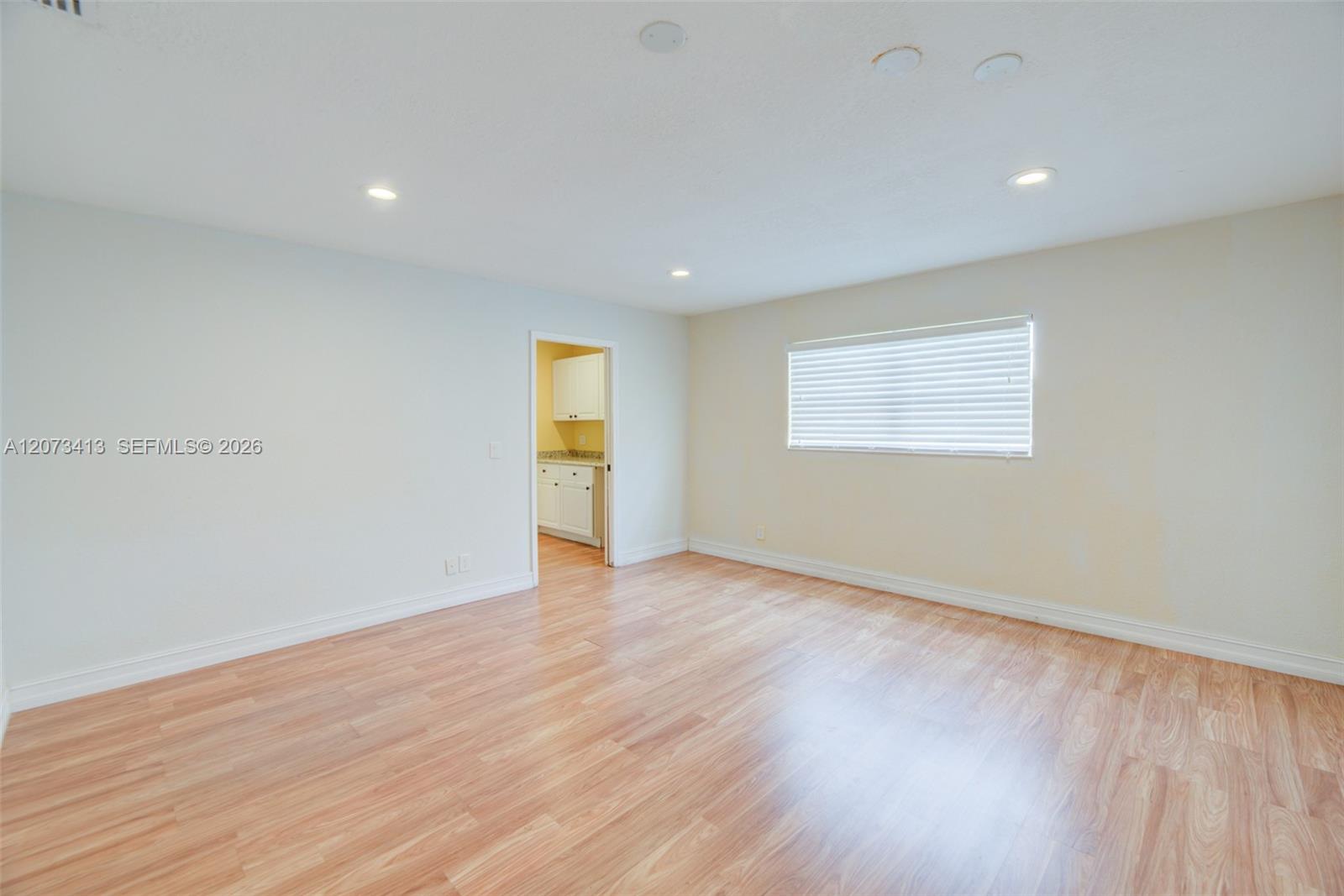 359 10th Street