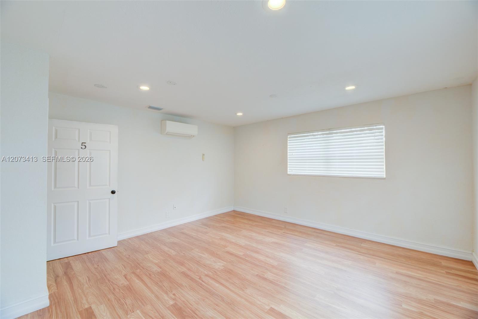 359 10th Street