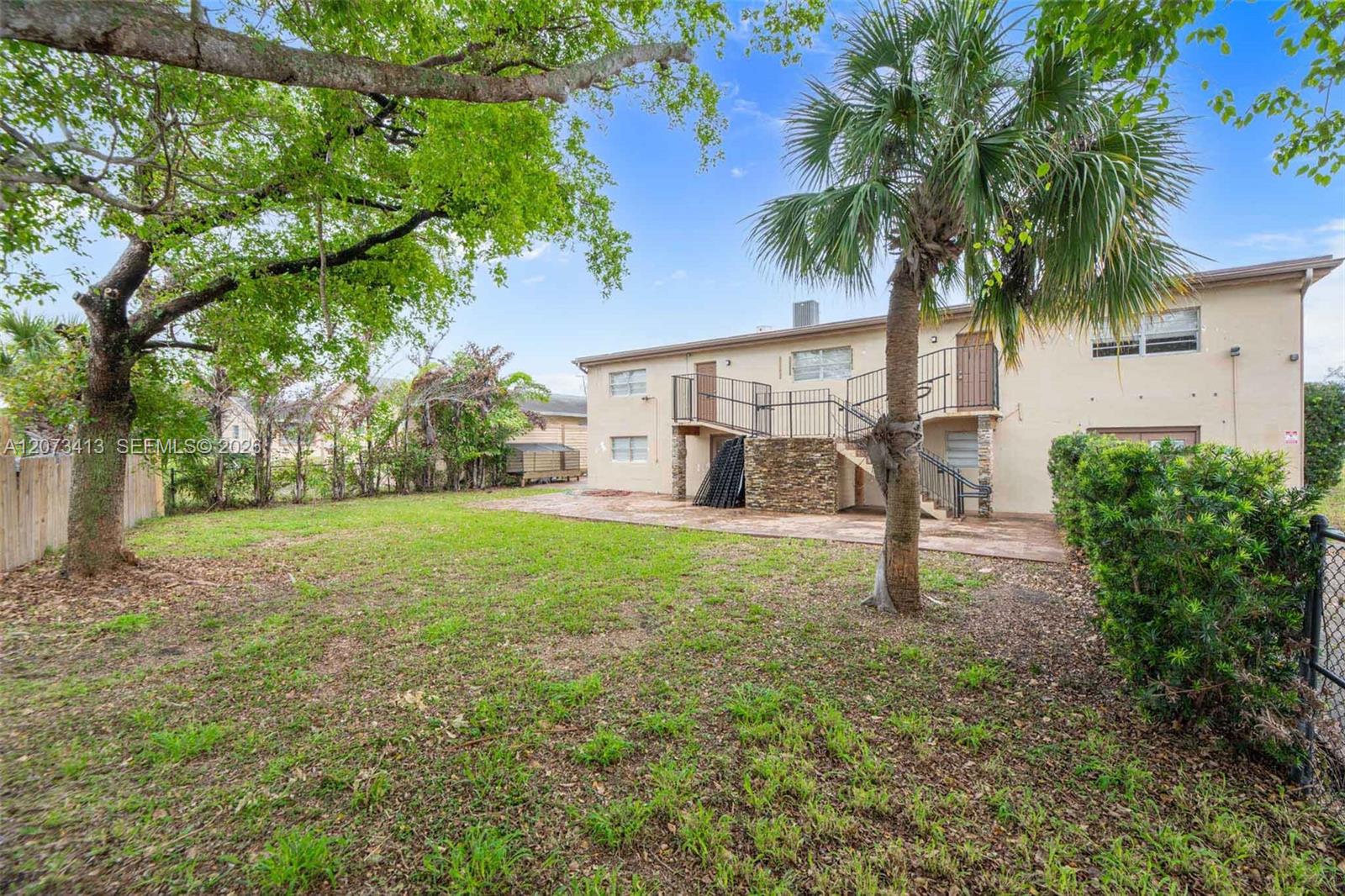 359 10th Street