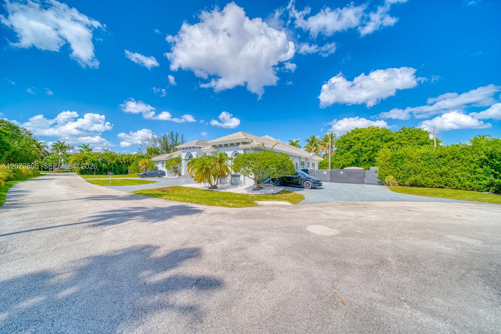 901 NW 122nd Avenue