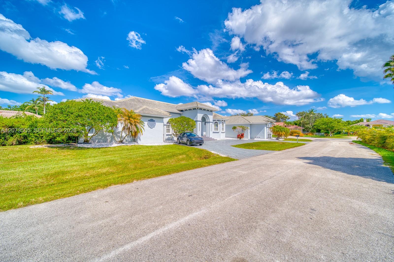 901 NW 122nd Avenue