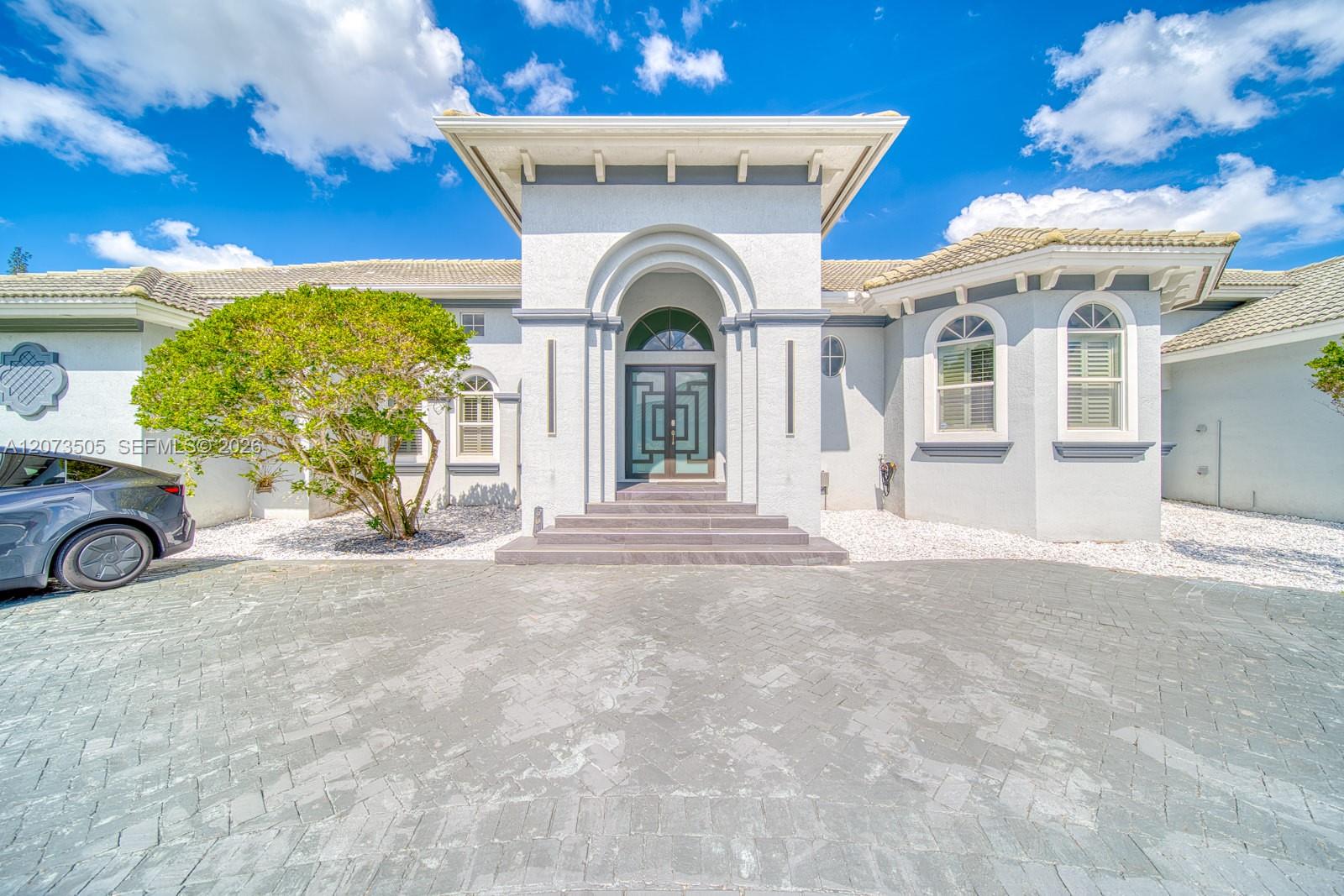 901 NW 122nd Avenue