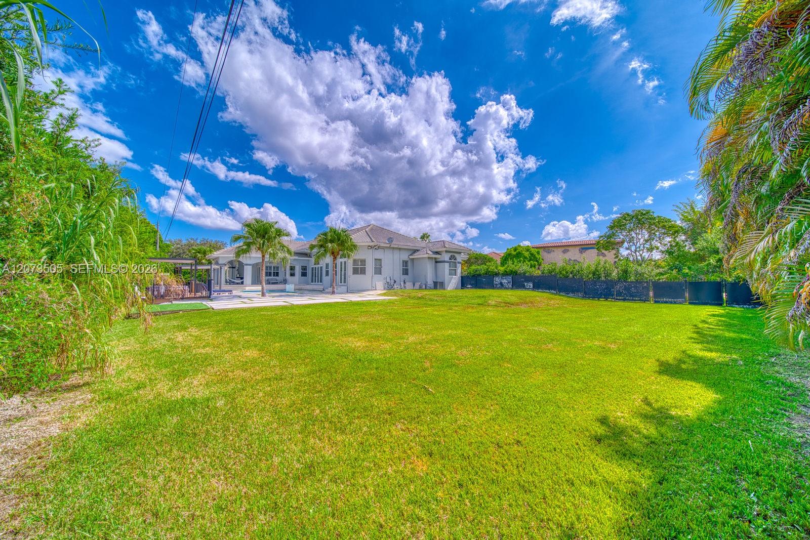 901 NW 122nd Avenue