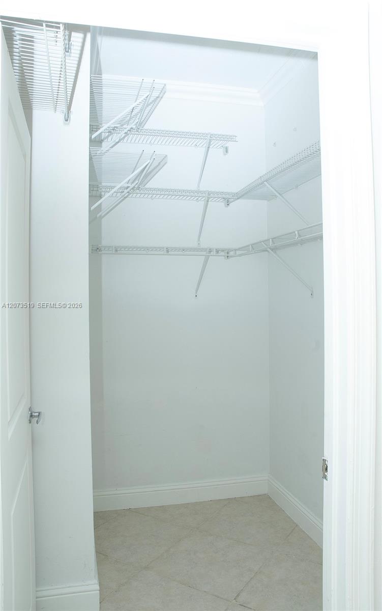 10 Aragon Avenue