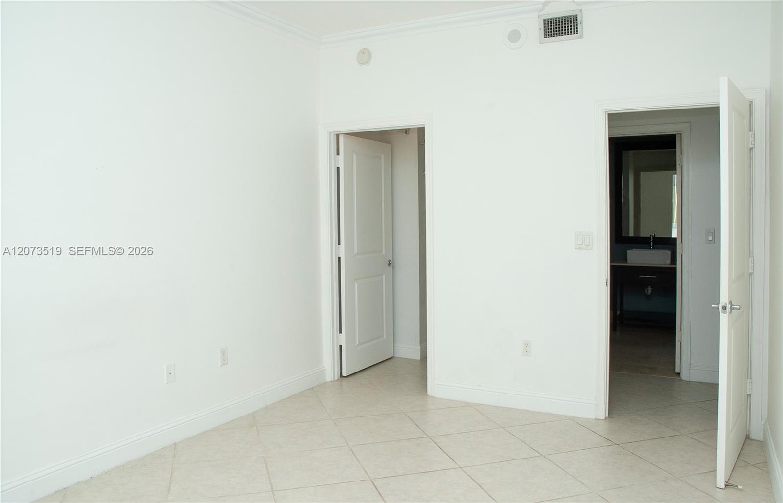 10 Aragon Avenue