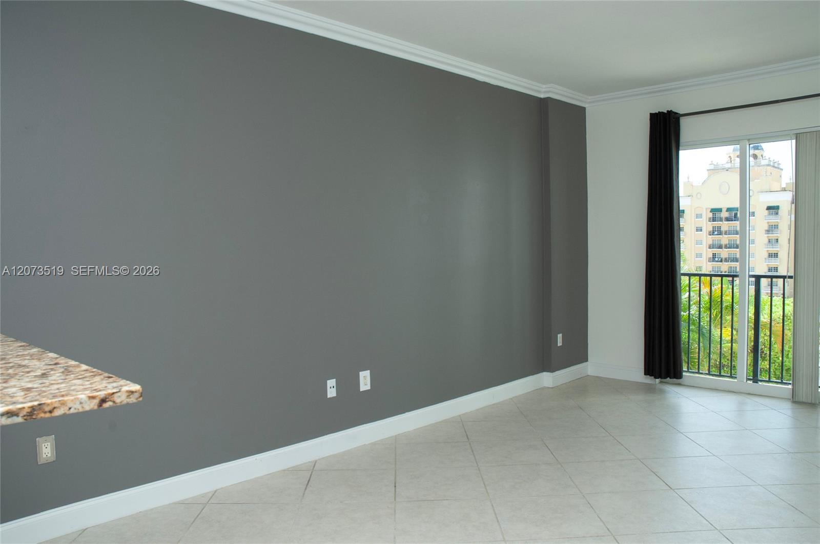 10 Aragon Avenue