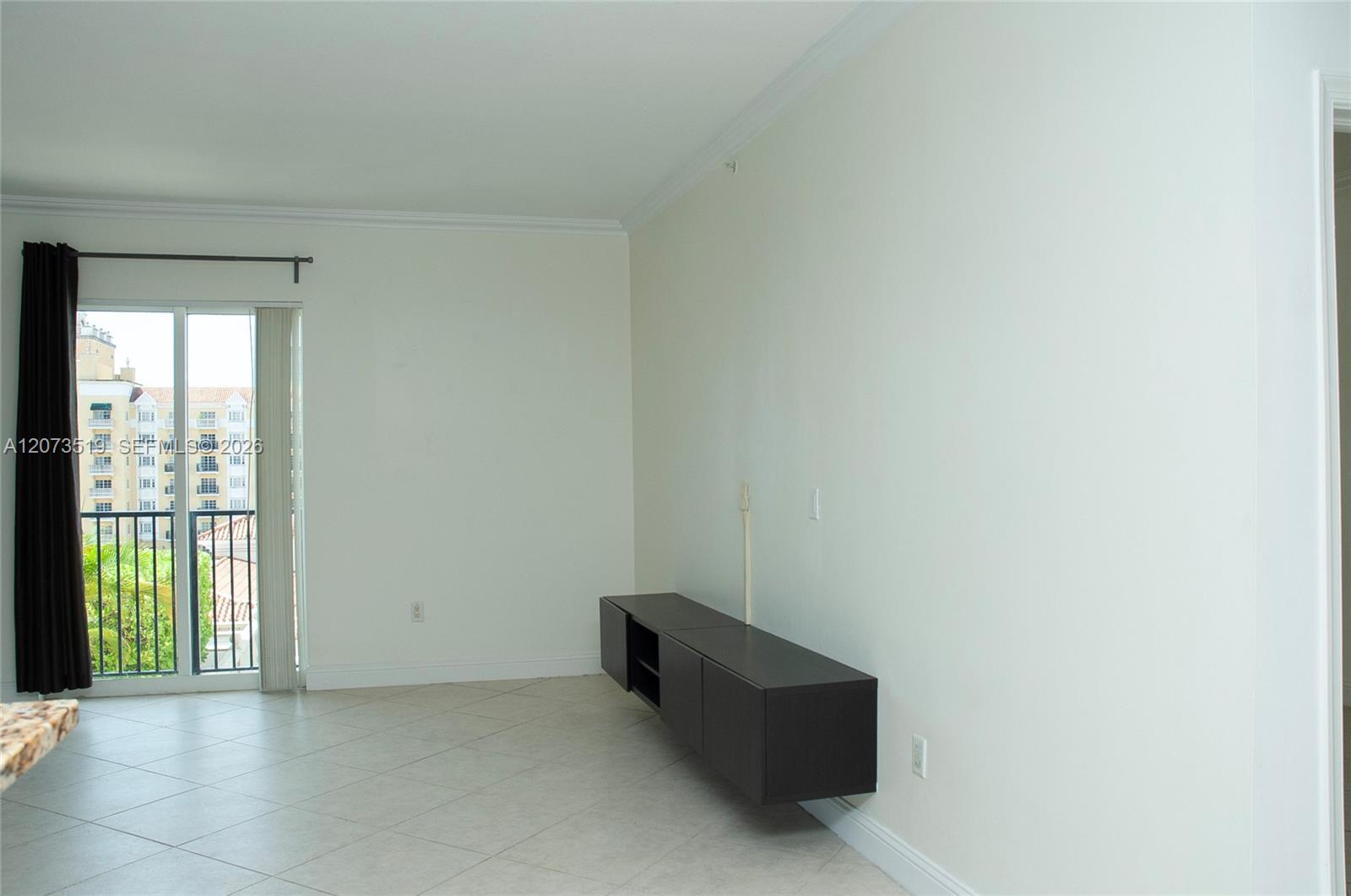 10 Aragon Avenue