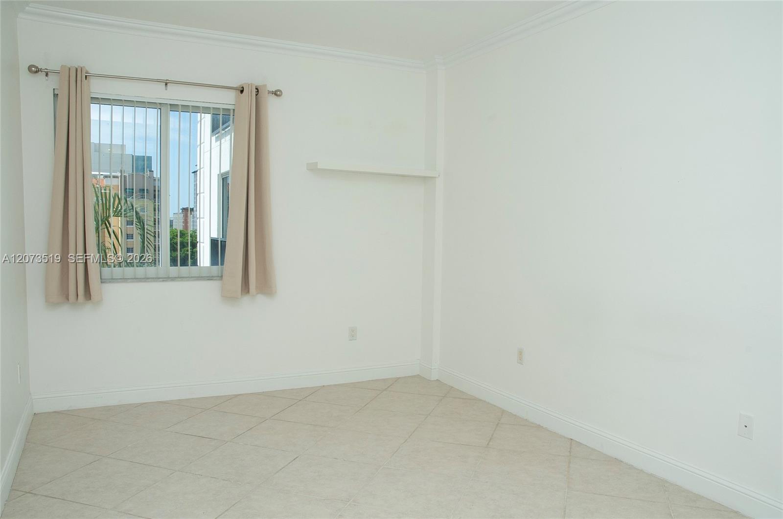 10 Aragon Avenue