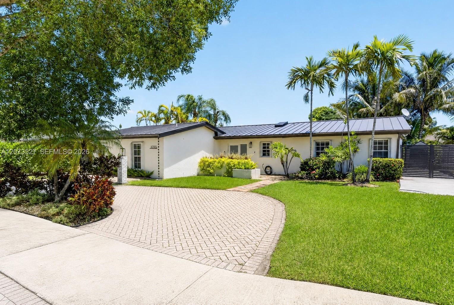 10315 SW 129th Court gallery image #1