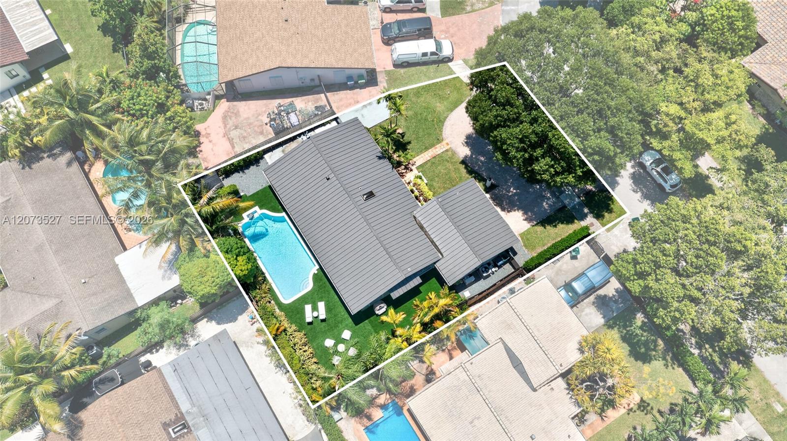 10315 SW 129th Court gallery image #45