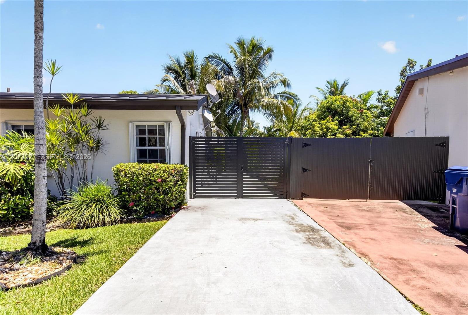10315 SW 129th Court gallery image #5