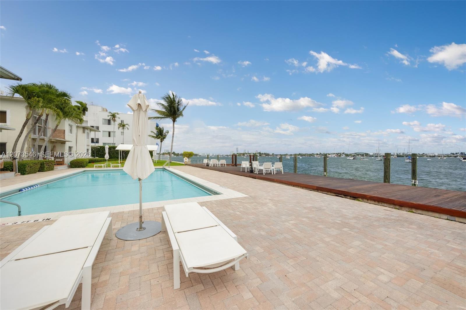 1110 Venetian Way