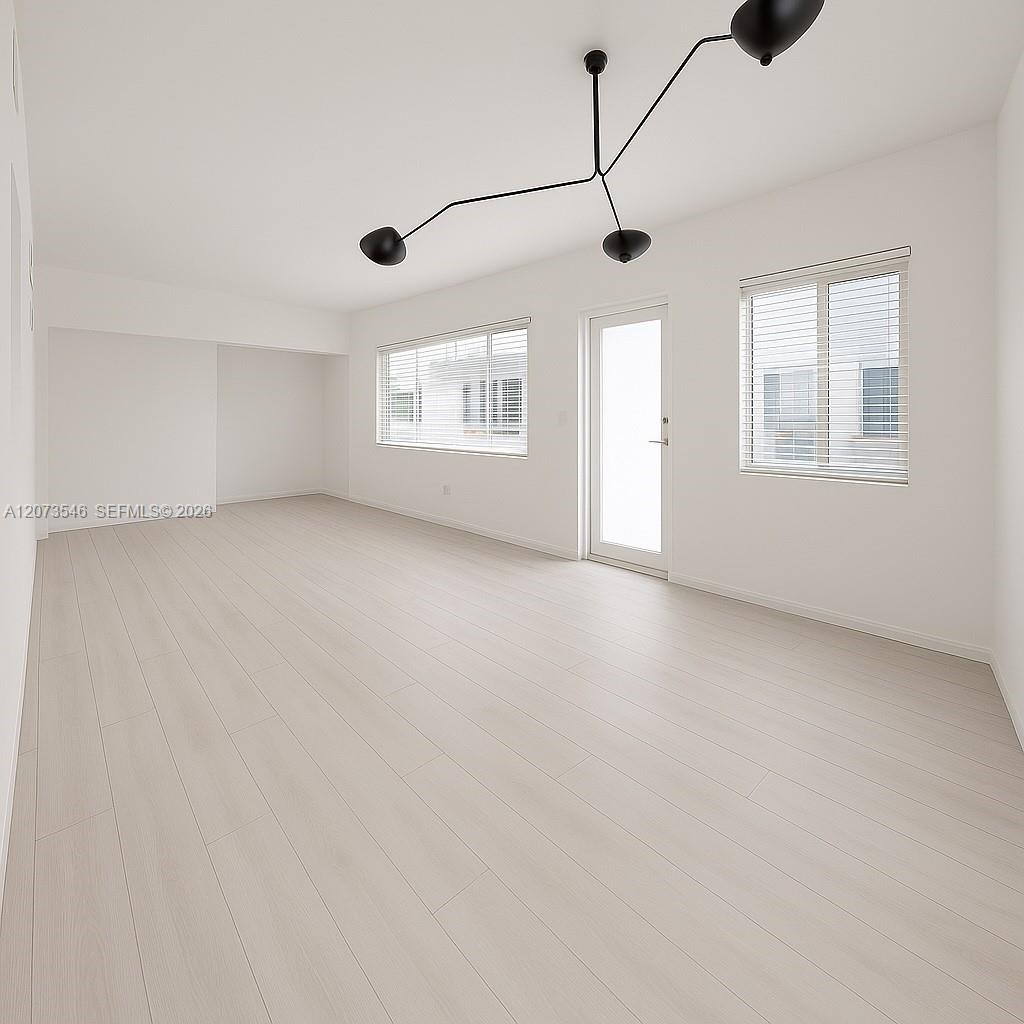 1110 Venetian Way