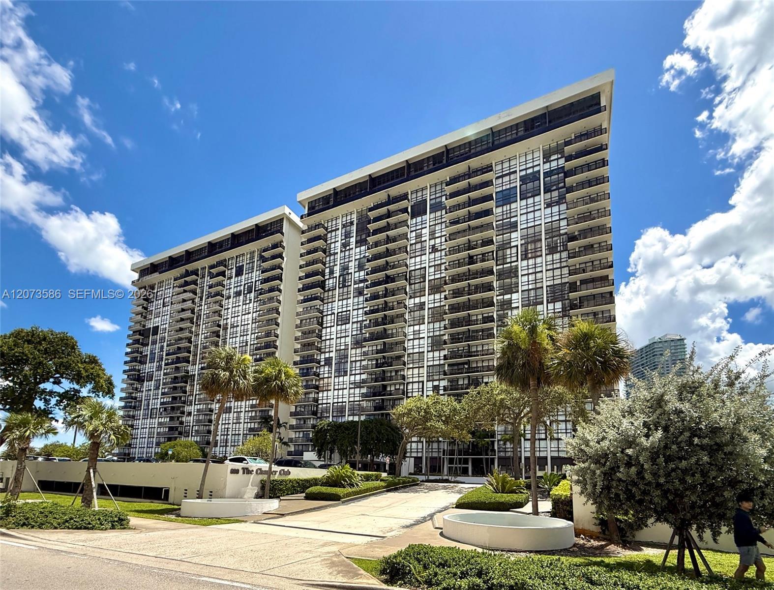600 NE 36th Street