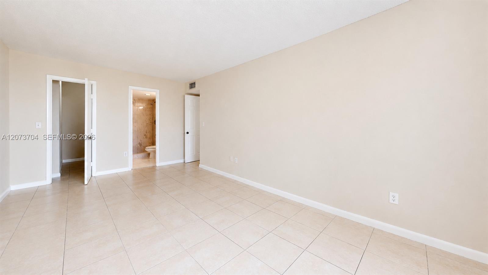 9360 Fontainebleau Boulevard