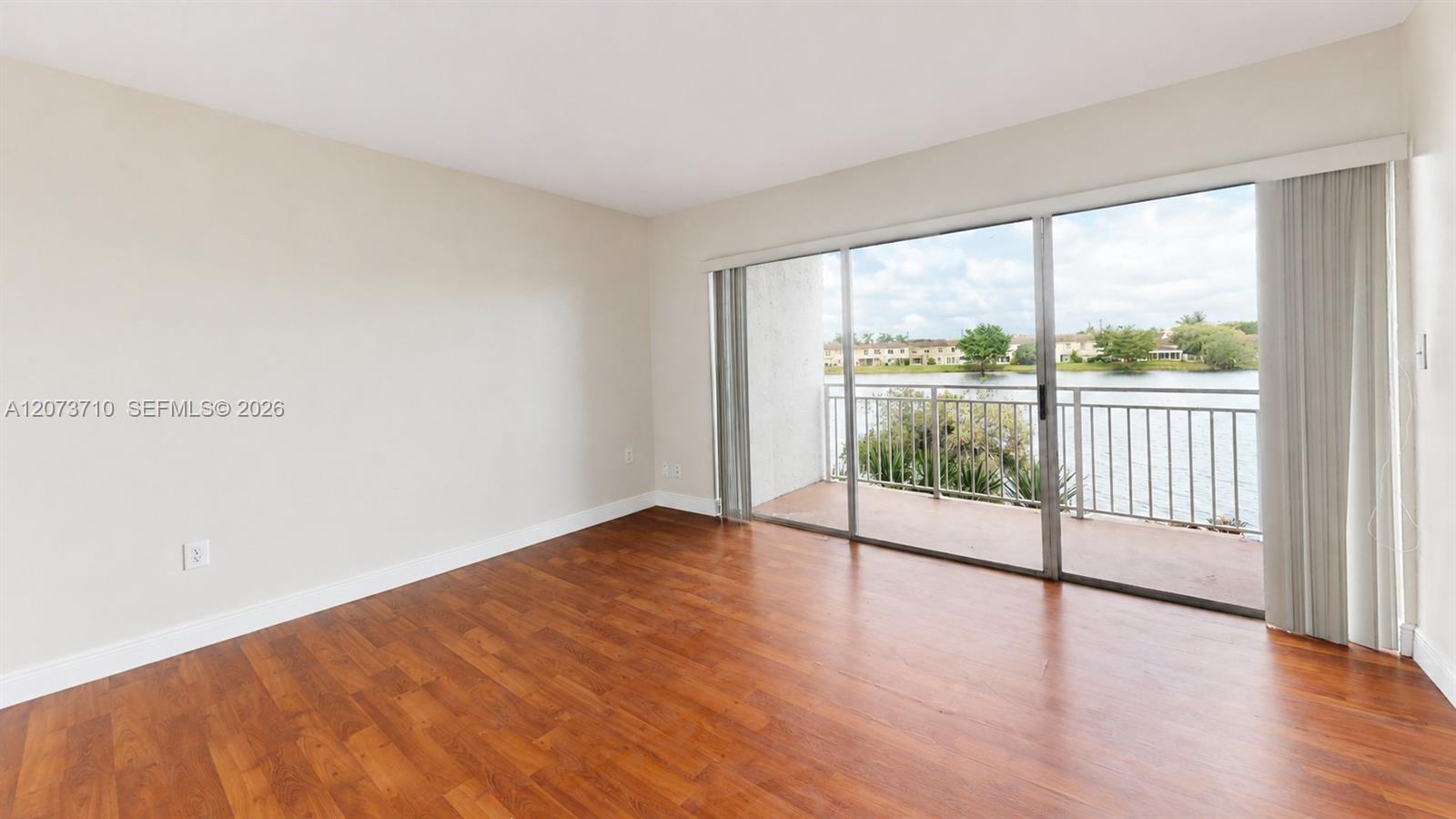9363 Fontainebleau Boulevard