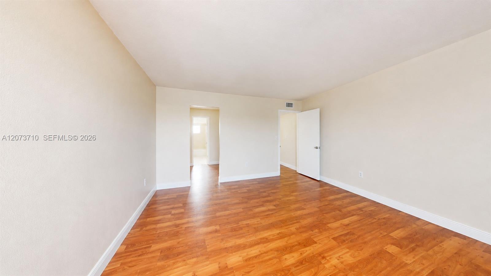 9363 Fontainebleau Boulevard