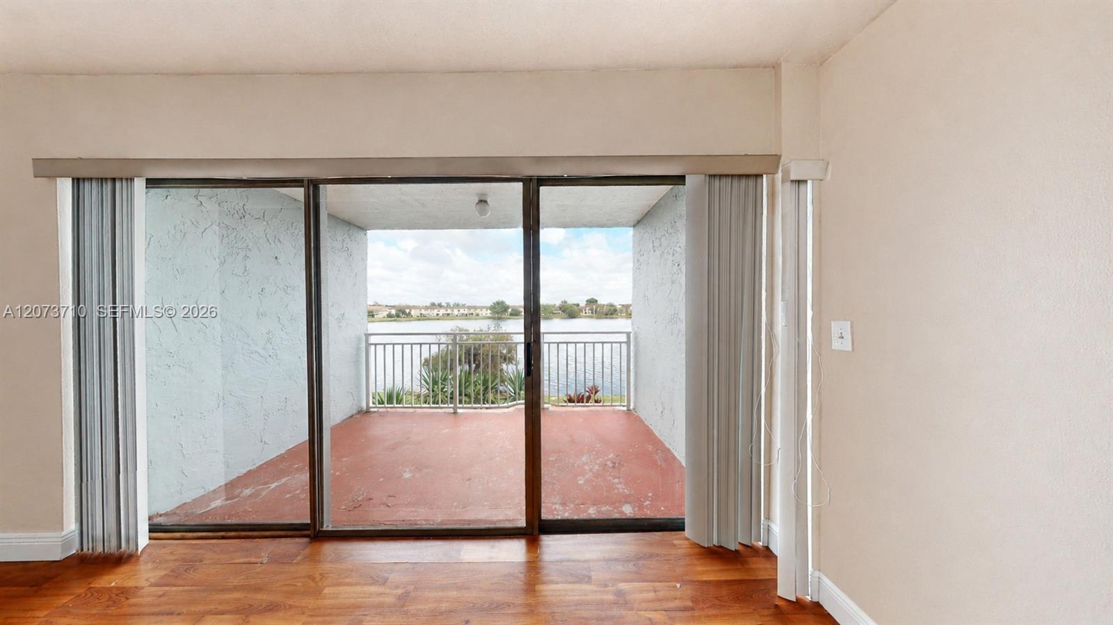 9363 Fontainebleau Boulevard