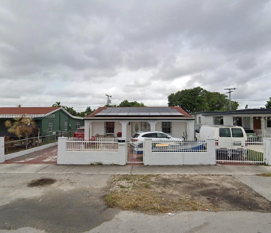 3627 NW 18th Street