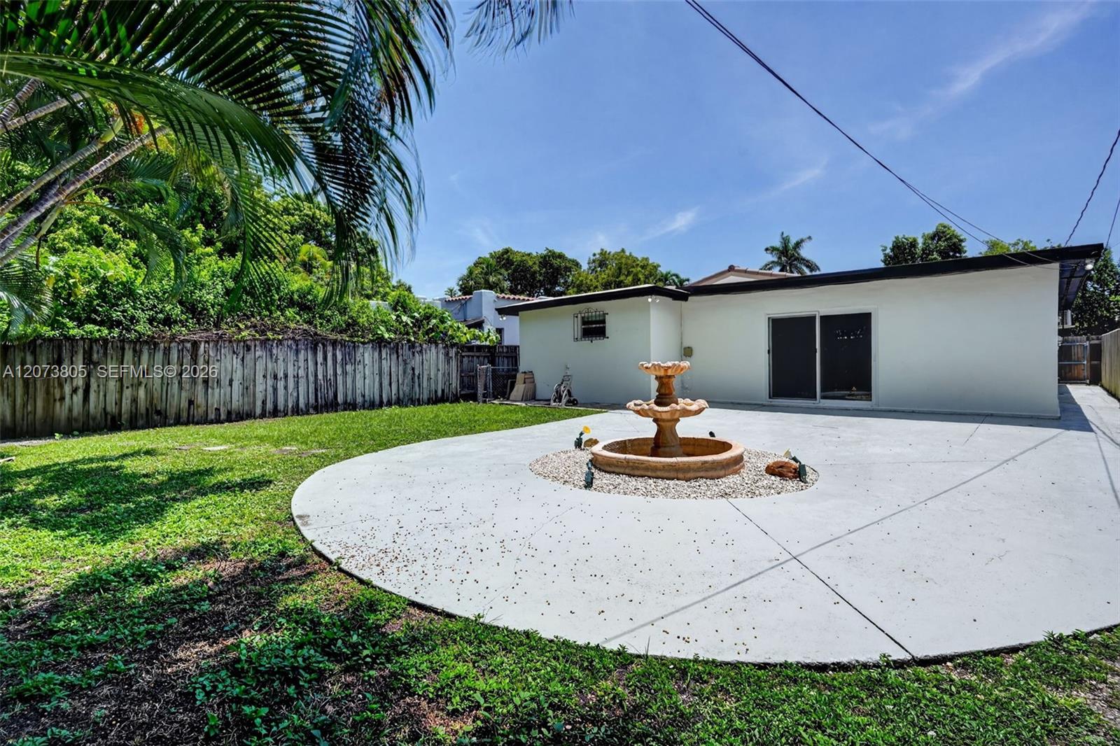 1667 SW 10th Street