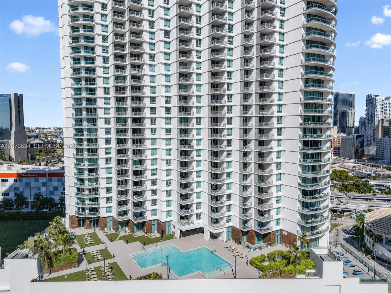 350 S Miami Avenue