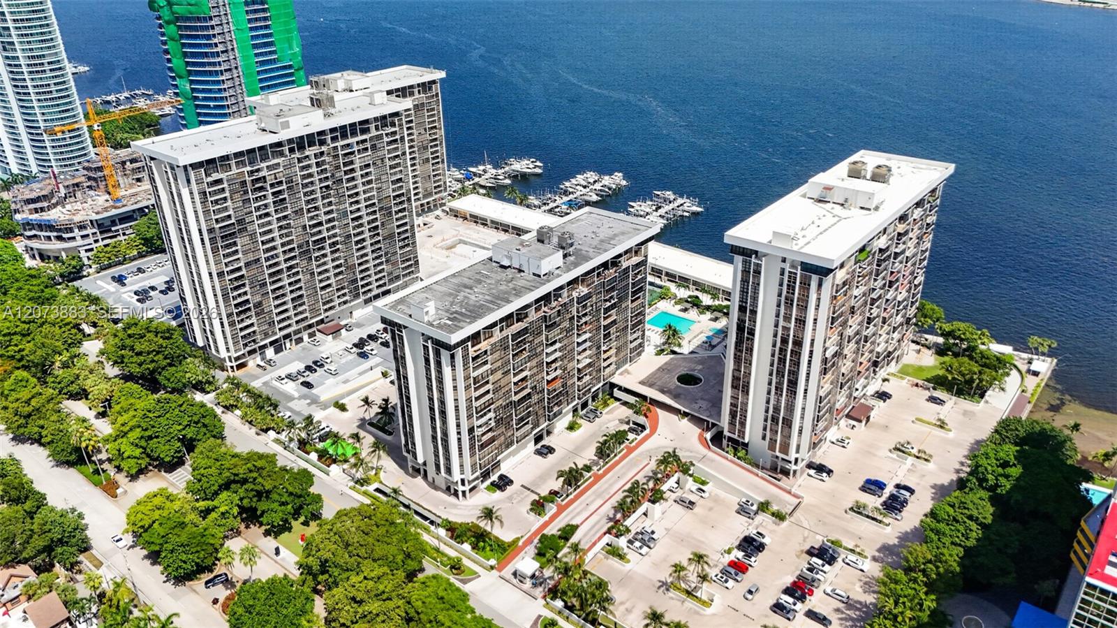 1915 Brickell Avenue