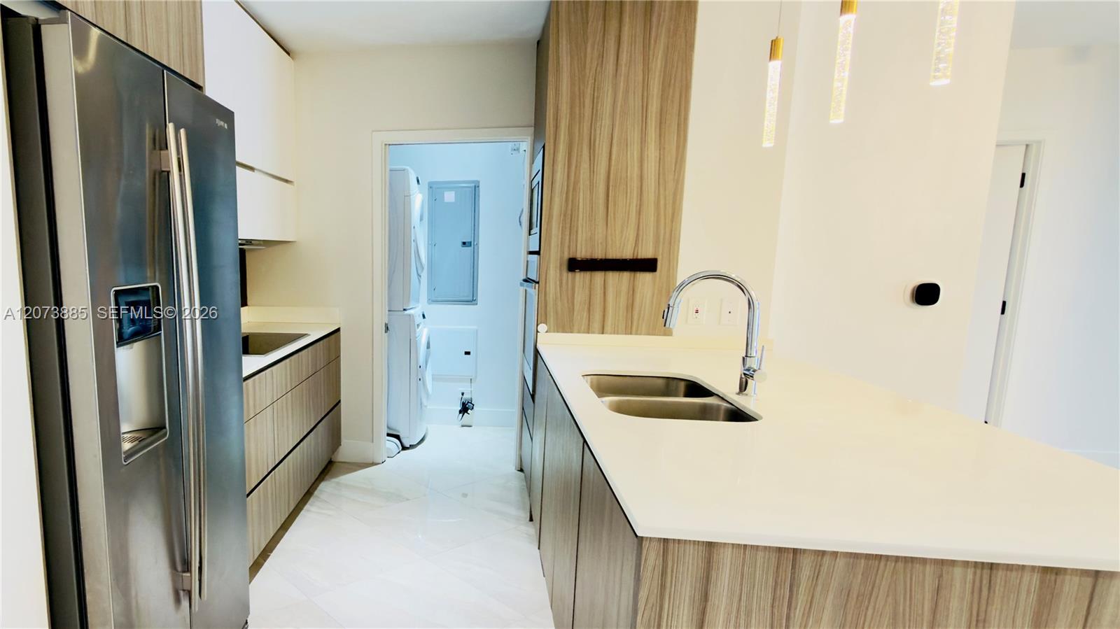 600 NE 27th Street