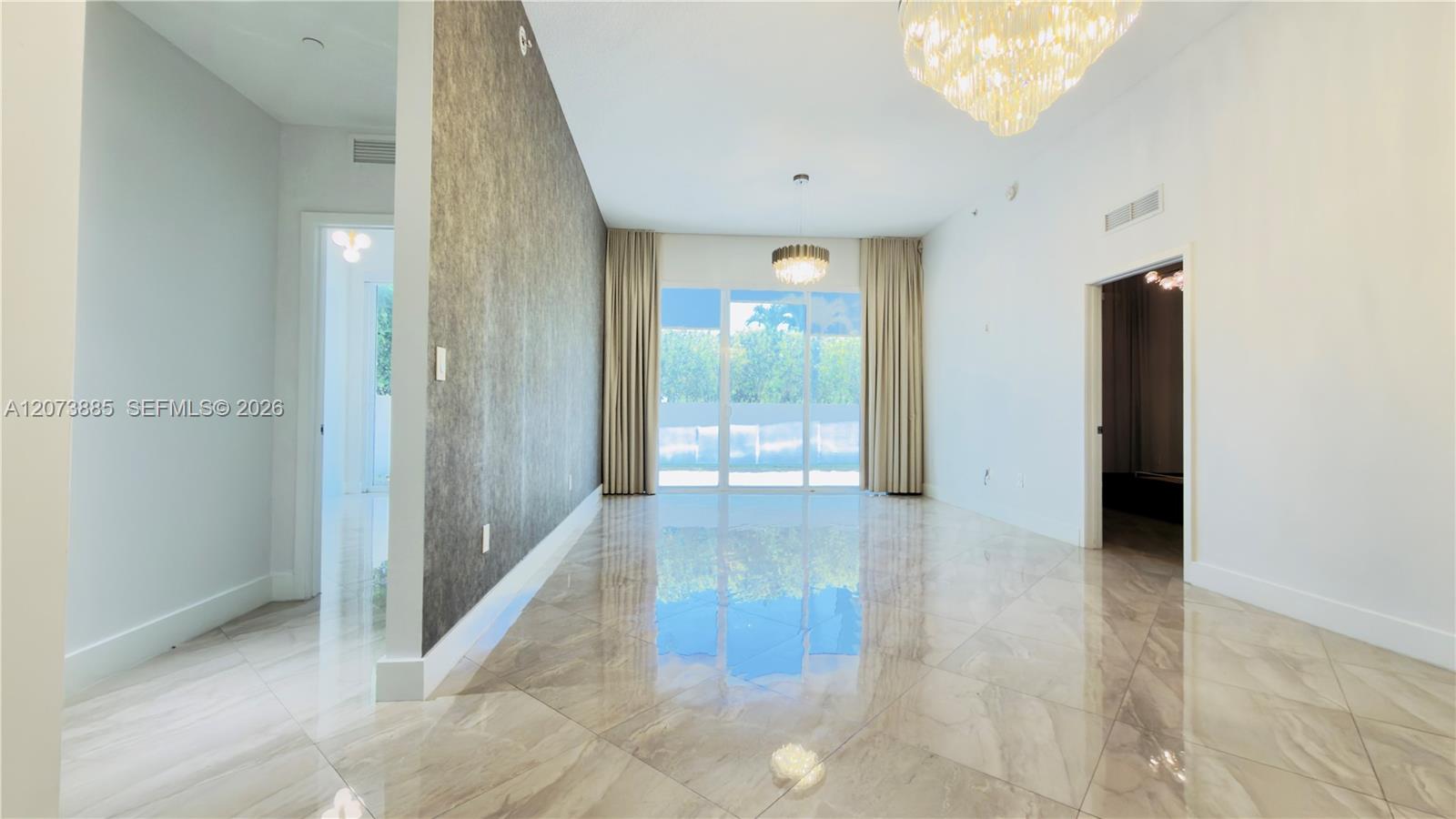 600 NE 27th Street