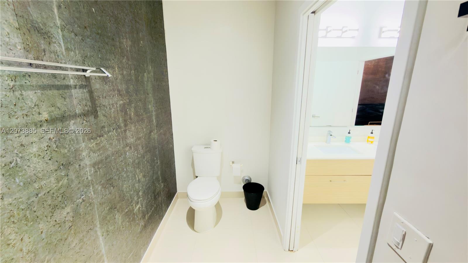 600 NE 27th Street