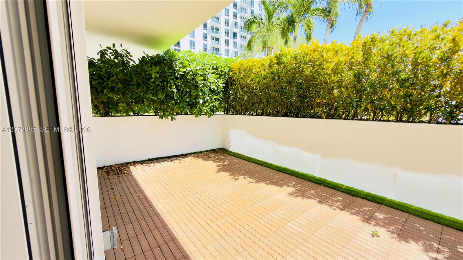 600 NE 27th Street