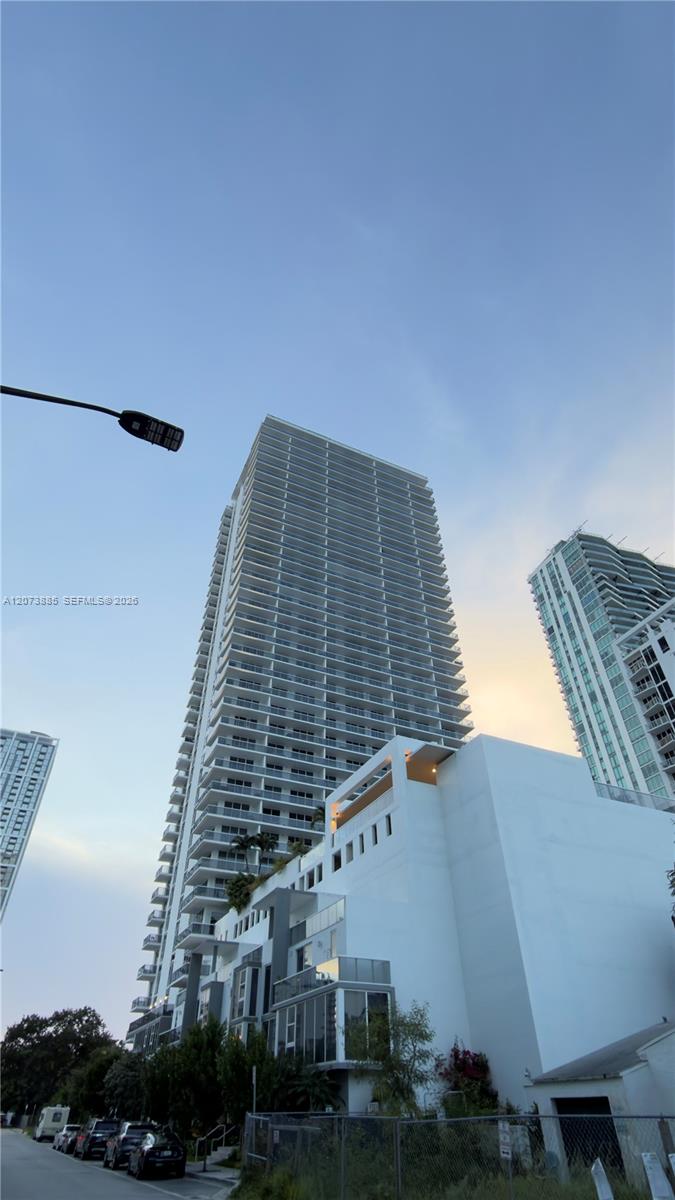 600 NE 27th Street