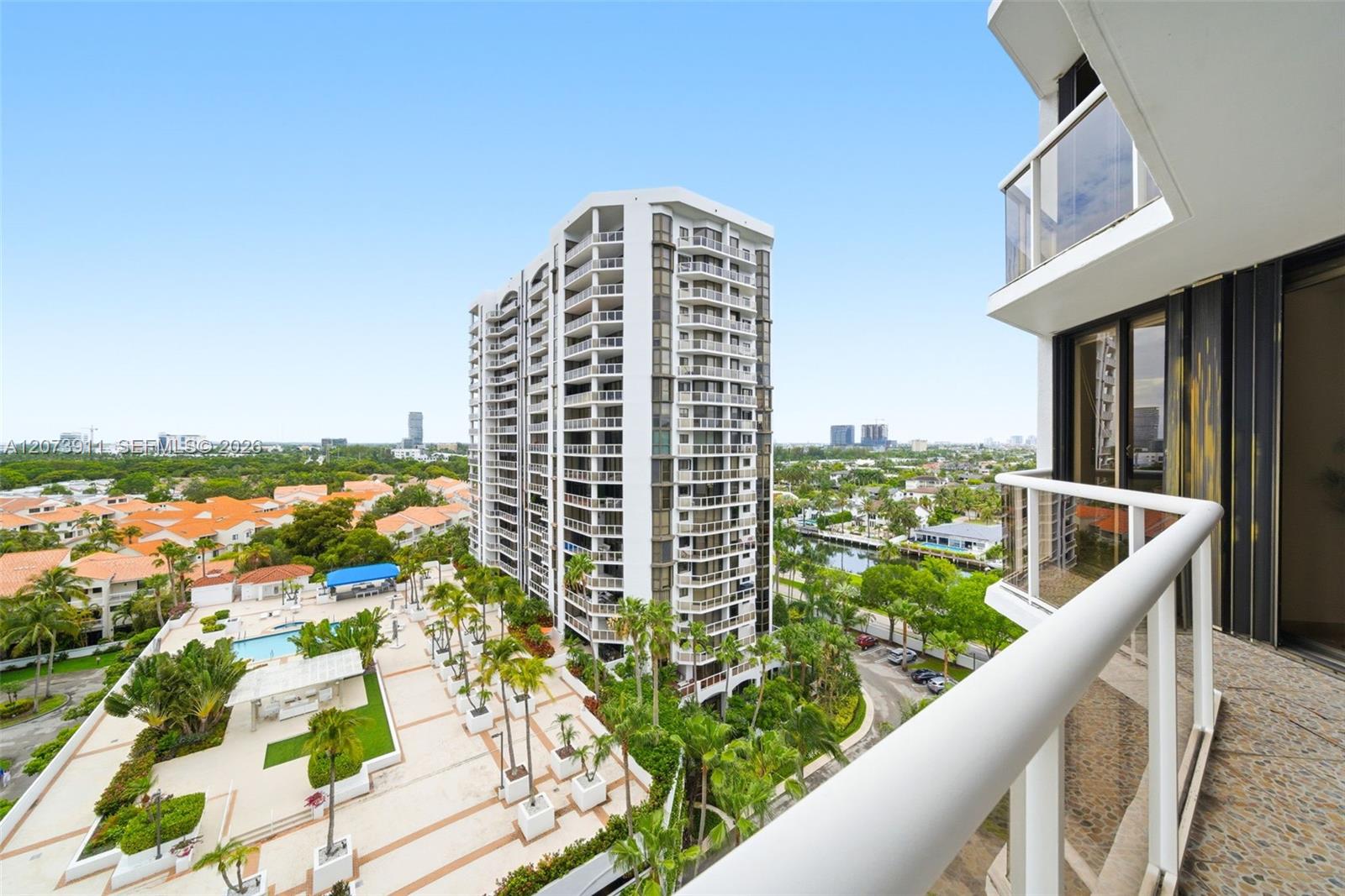 3610 Yacht Club Drive
