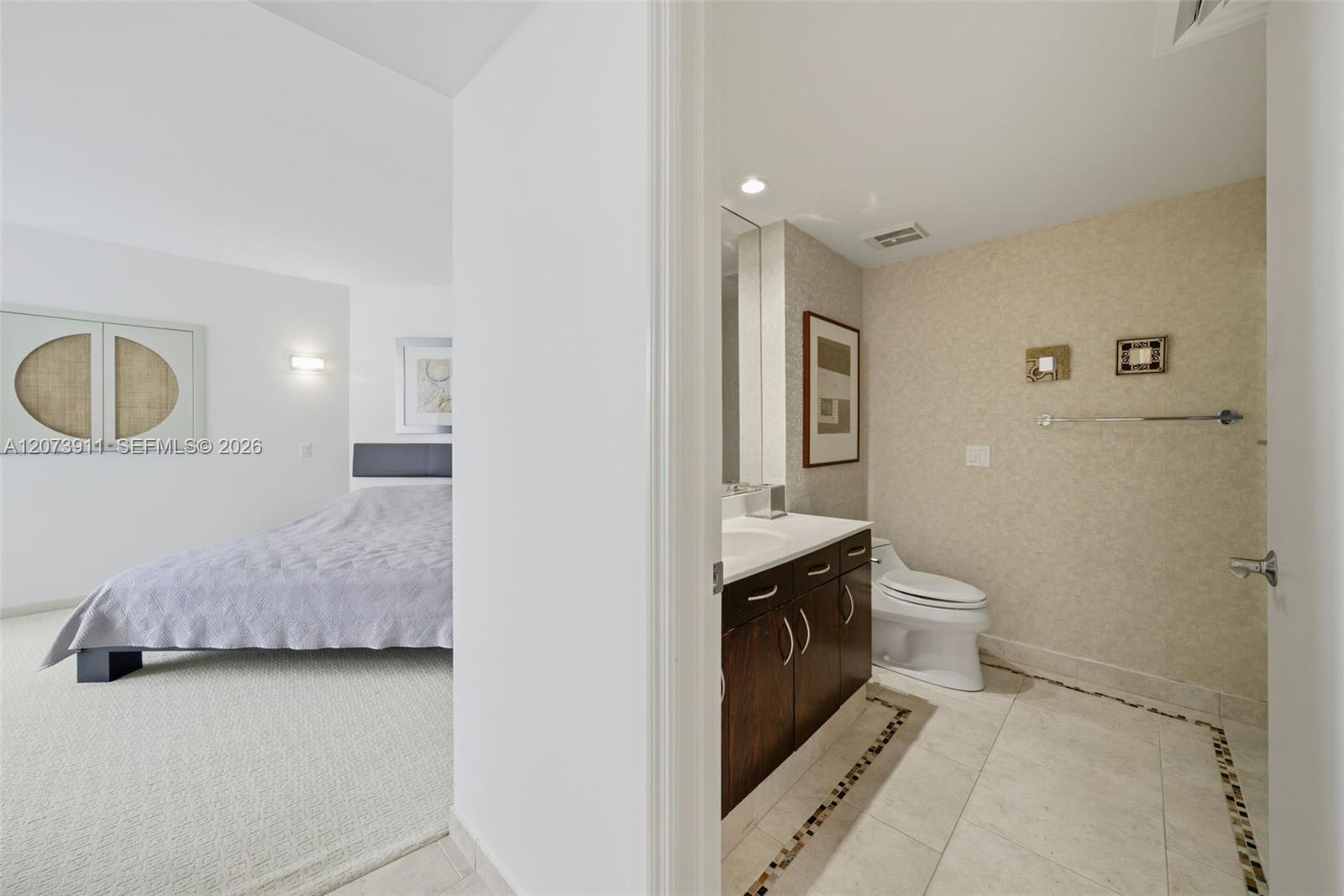 3610 Yacht Club Drive